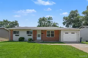 566 Candle Light Ln, Hazelwood, MO 63042 - Photo 1