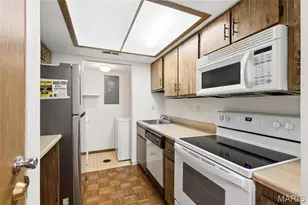 2434 Fowler Ave, Saint Louis, MO 63114 - Photo 9