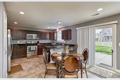 437 Prairie Creek Drive, Wentzville, MO 63385 - Photo 17