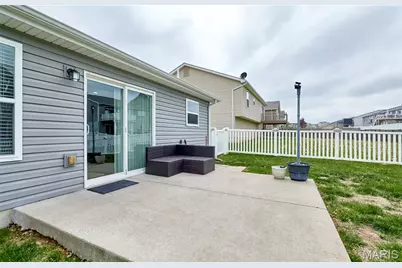 437 Prairie Creek Drive, Wentzville, MO 63385 - Photo 47