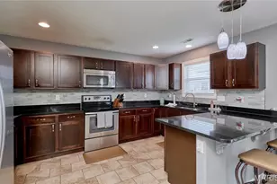 437 Prairie Creek Dr, Wentzville, MO 63385 - Photo 19