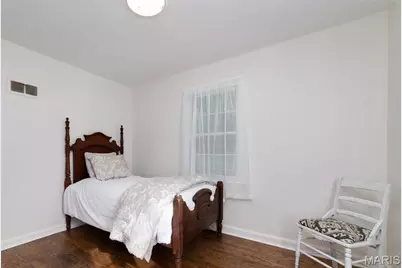 223 Robert Avenue, Saint Louis, MO 63135 - Photo 11