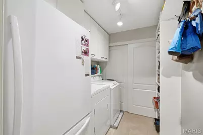 540 N and South Road #204, University City, MO 63130 - Photo 23