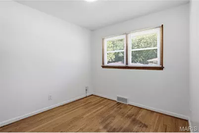 8817 McNulty Drive, Saint Louis, MO 63114 - Photo 19