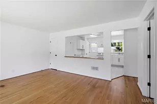 8817 McNulty Dr, Saint Louis, MO 63114 - Photo 7