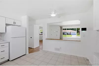 8817 McNulty Drive, Saint Louis, MO 63114 - Photo 9