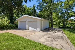 8817 McNulty Dr, Saint Louis, MO 63114 - Photo 27