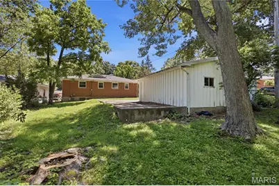 8817 McNulty Drive, Saint Louis, MO 63114 - Photo 25