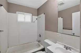 10829 Glen Garry Rd, Saint Louis, MO 63137 - Photo 15