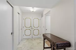578 Sarah Ln, Saint Louis, MO 63141 - Photo 5