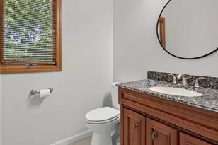 4 Woodford Pl, Saint Charles, MO 63301 - Photo 11