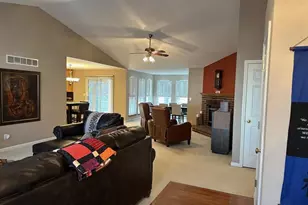 3071 Crystal Lake Dr, Oakville, MO 63129 - Photo 3