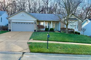 3071 Crystal Lake Dr, Oakville, MO 63129 - Photo 1