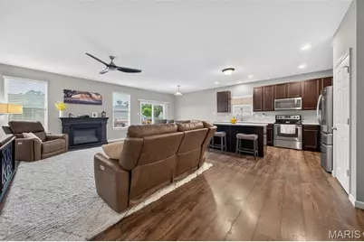 248 Thorn Brook Drive, O'Fallon, MO 63366 - Photo 3