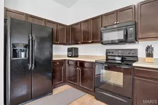 1609 Spring Mill Dr, Wentzville, MO 63385 - Photo 11