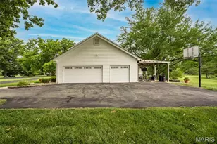 308 Willowpointe Dr, Saint Charles, MO 63304 - Photo 45