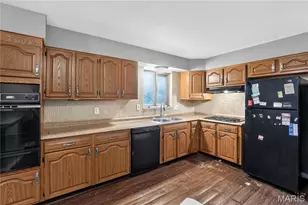 2245 N Elizabeth Ave, Florissant, MO 63031 - Photo 7