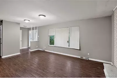 2245 N Elizabeth Avenue, Florissant, MO 63031 - Photo 5