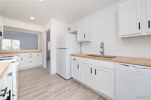 10093 Viscount Dr, Saint Louis, MO 63136 - Photo 5