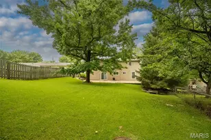 1440 Glenlea Dr, Maryland Heights, MO 63043 - Photo 35