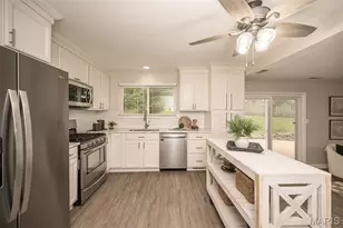1440 Glenlea Dr, Maryland Heights, MO 63043 - Photo 13