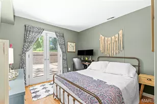 1076 Mersey Bend Dr, Oakville, MO 63129 - Photo 13
