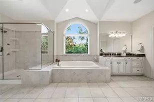 121 Ballas Ct, Town and Country, MO 63131 - Photo 33