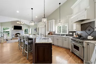121 Ballas Court, Town and Country, MO 63131 - Photo 23
