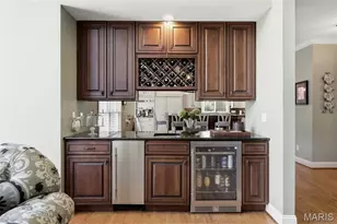 121 Ballas Ct, Town and Country, MO 63131 - Photo 15