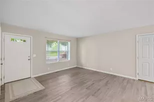 2210 Columbus Cir, Warrenton, MO 63383 - Photo 3