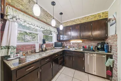 6908 Howdershell Road, Hazelwood, MO 63042 - Photo 15
