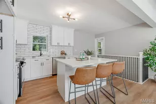 3611 Forest Dale Dr, Saint Louis, MO 63125 - Photo 11