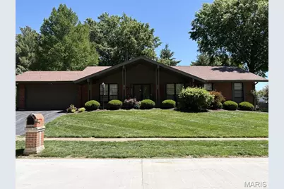 1538 Woodroyal West Drive, Chesterfield, MO 63017 - Photo 1