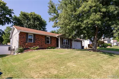 137 Universal Drive, Saint Peters, MO 63376 - Photo 1