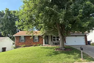 137 Universal Dr, Saint Peters, MO 63376 - Photo 3