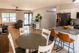 137 Universal Dr, Saint Peters, MO 63376 - Photo 11