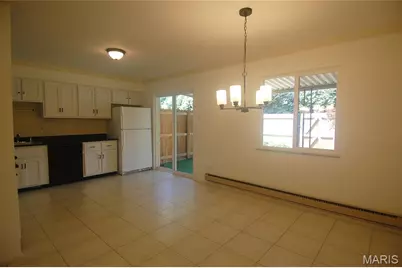 10174 Sakura Drive, Saint Louis, MO 63128 - Photo 5