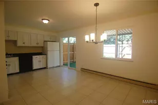 10174 Sakura Dr, Saint Louis, MO 63128 - Photo 5