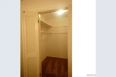 10174 Sakura Drive, Saint Louis, MO 63128 - Photo 11