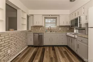 4327 Chateau De Ville Dr, Saint Louis, MO 63129 - Photo 7
