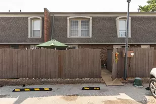4327 Chateau De Ville Dr, Saint Louis, MO 63129 - Photo 27