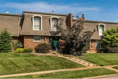 4327 Chateau De Ville Drive, Saint Louis, MO 63129 - Photo 1