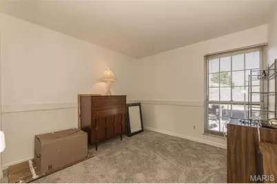 4327 Chateau De Ville Drive, Saint Louis, MO 63129 - Photo 19