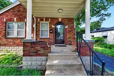 9259 E Breckenridge Road, Breckenridge Hills, MO 63114 - Photo 3