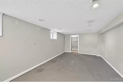 9259 E Breckenridge Road, Breckenridge Hills, MO 63114 - Photo 23