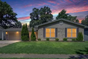 343 Turfwood Dr, Ballwin, MO 63021 - Photo 1