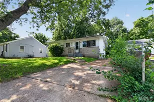 7480 Castro Dr, Saint Louis, MO 63135 - Photo 3
