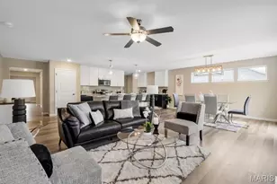 215 Cambium Ct, Wentzville, MO 63385 - Photo 15