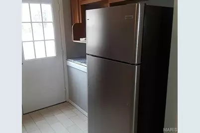 8631 North Avenue, Saint Louis, MO 63114 - Photo 5
