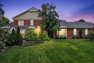 330 Morristown Ct, Chesterfield, MO 63017 - Photo 1